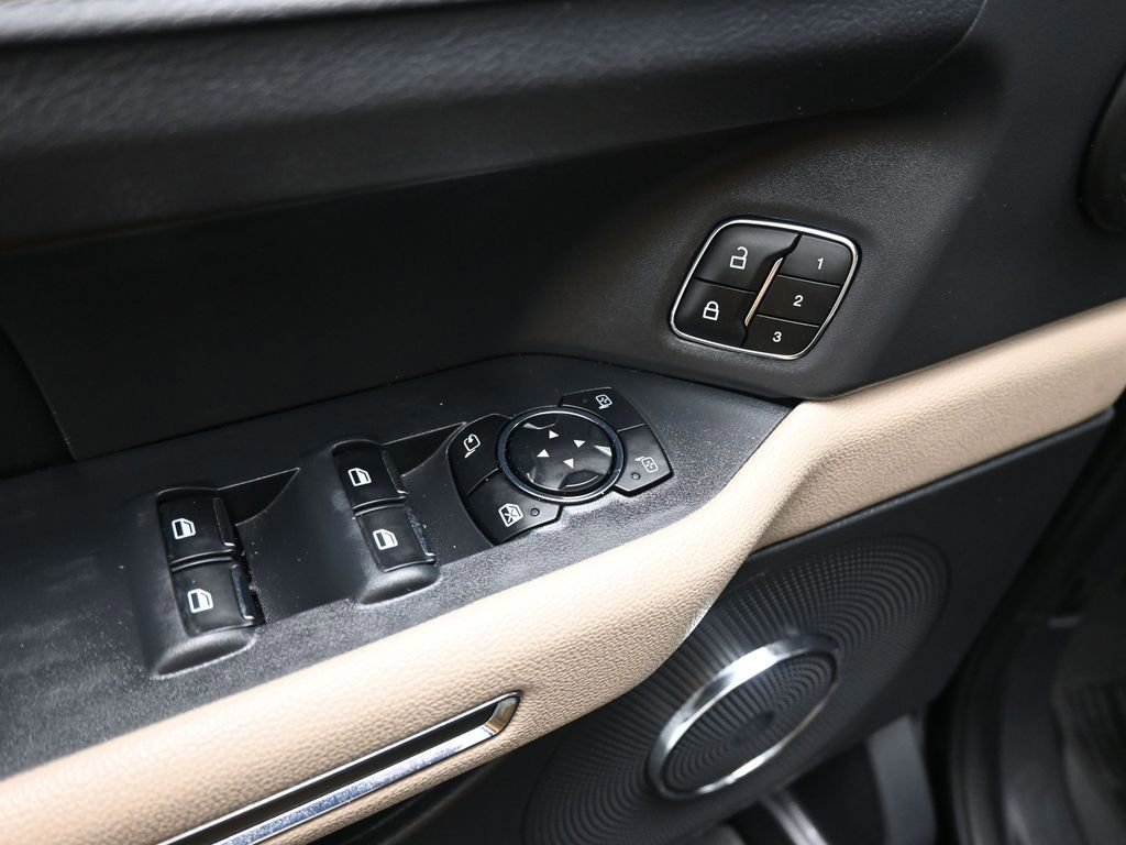 Certified 2024 Ford Expedition Max XLT image 39