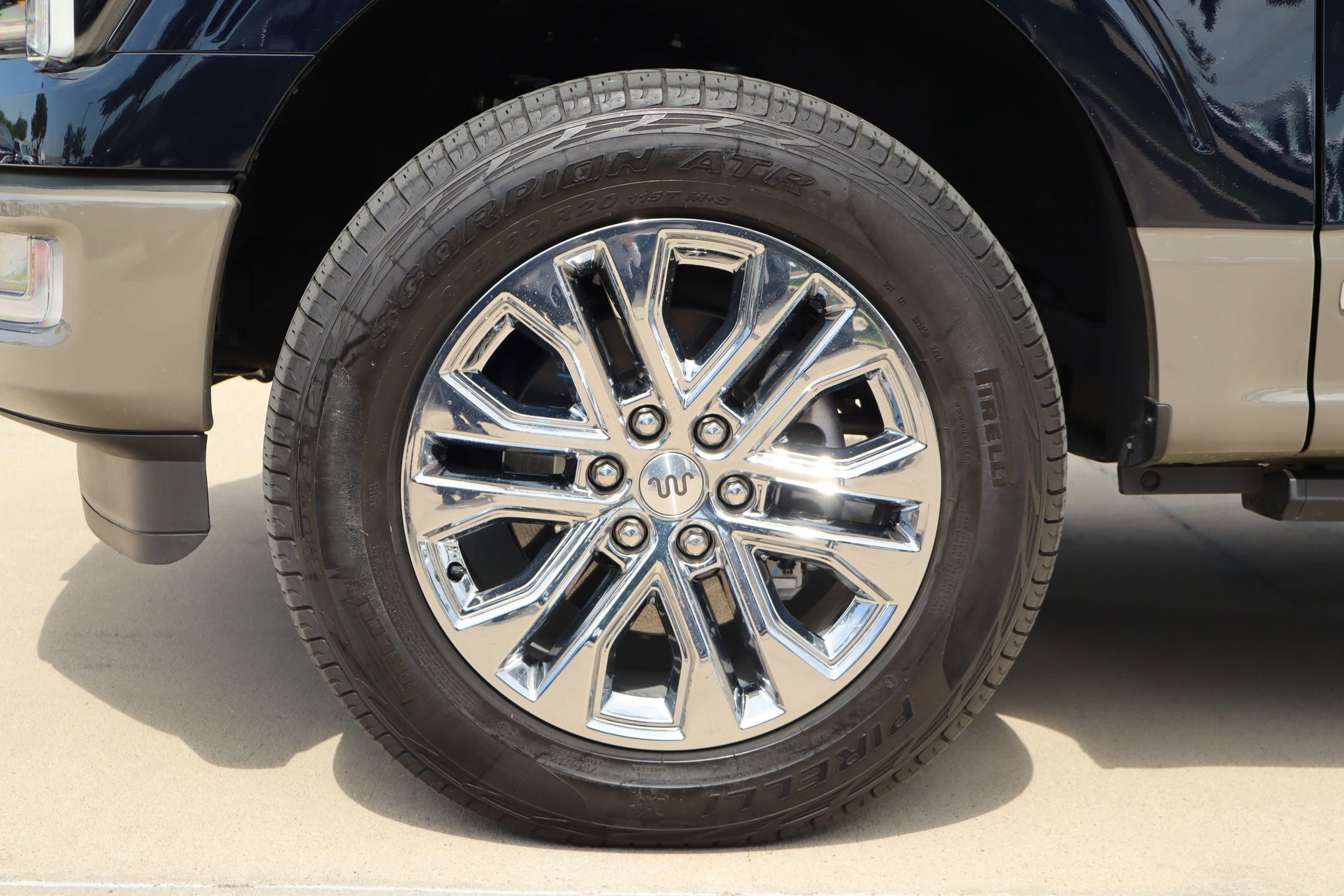 Certified 2025 Ford F150 King Ranch w/ FX4 Off-Road Package AWD/4WD image 10