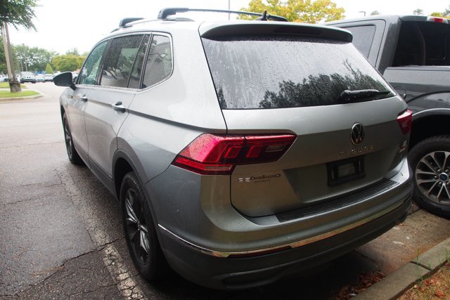 Used 2022 Volkswagen Tiguan SE FWD image 5