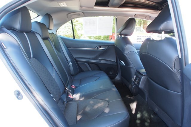Used 2022 Toyota Camry XSE FWD image 14