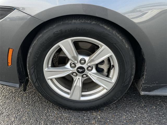 Certified 2024 Ford Mustang Coupe image 10