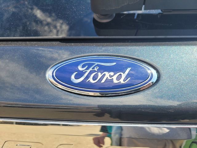 Certified 2022 Ford Explorer XLT w/ Equipment Group 202A RWD image 7