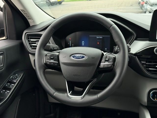 Certified 2024 Ford Escape Active AWD/4WD image 18
