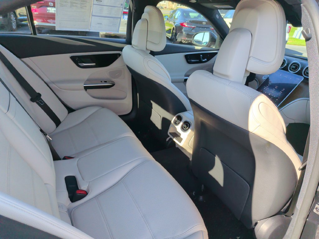 Used 2023 Mercedes-Benz C 300 4MATIC Sedan image 10
