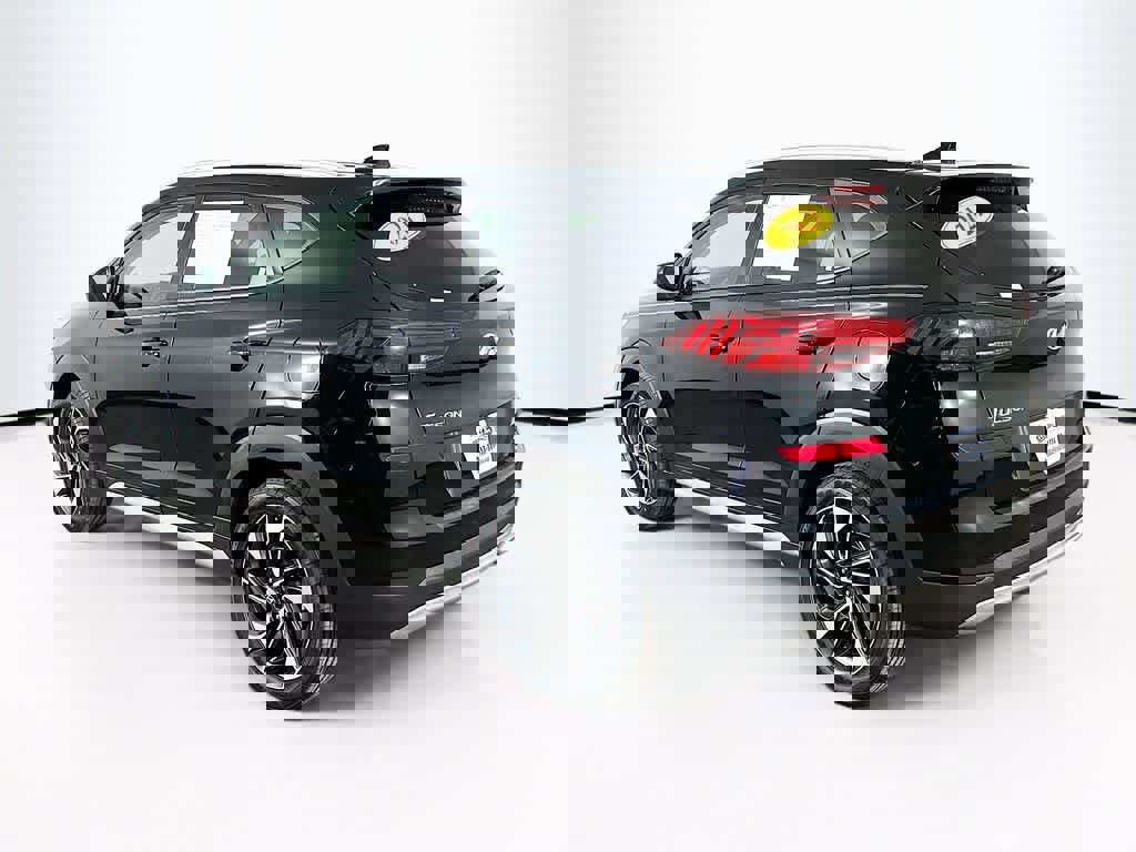 Used 2021 Hyundai Tucson Sport w/ Cargo Package image 4