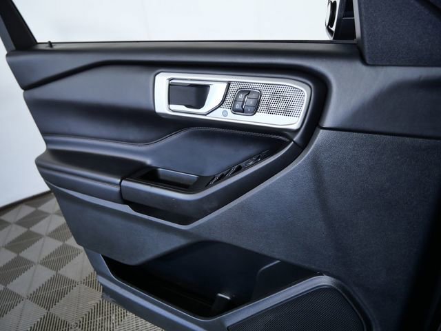 Certified 2020 Ford Explorer Platinum image 24