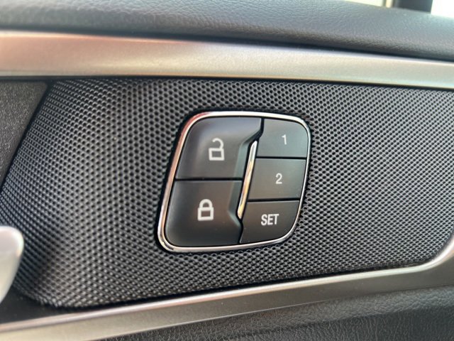 Certified 2018 Ford Fusion SE w/ Fusion SE Technology Package image 8