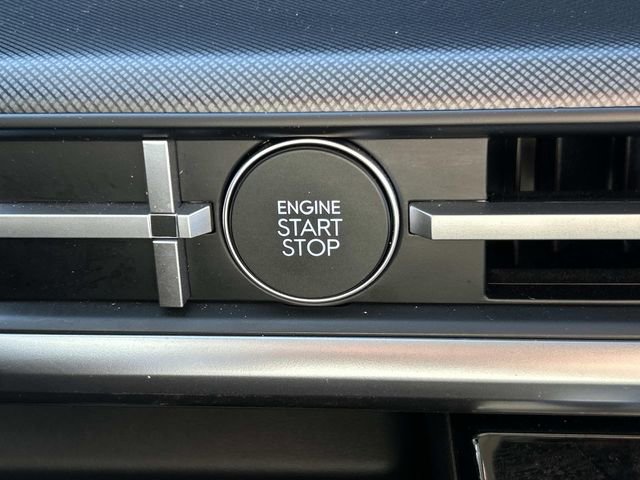 Used 2024 Hyundai Santa Fe SEL image 40