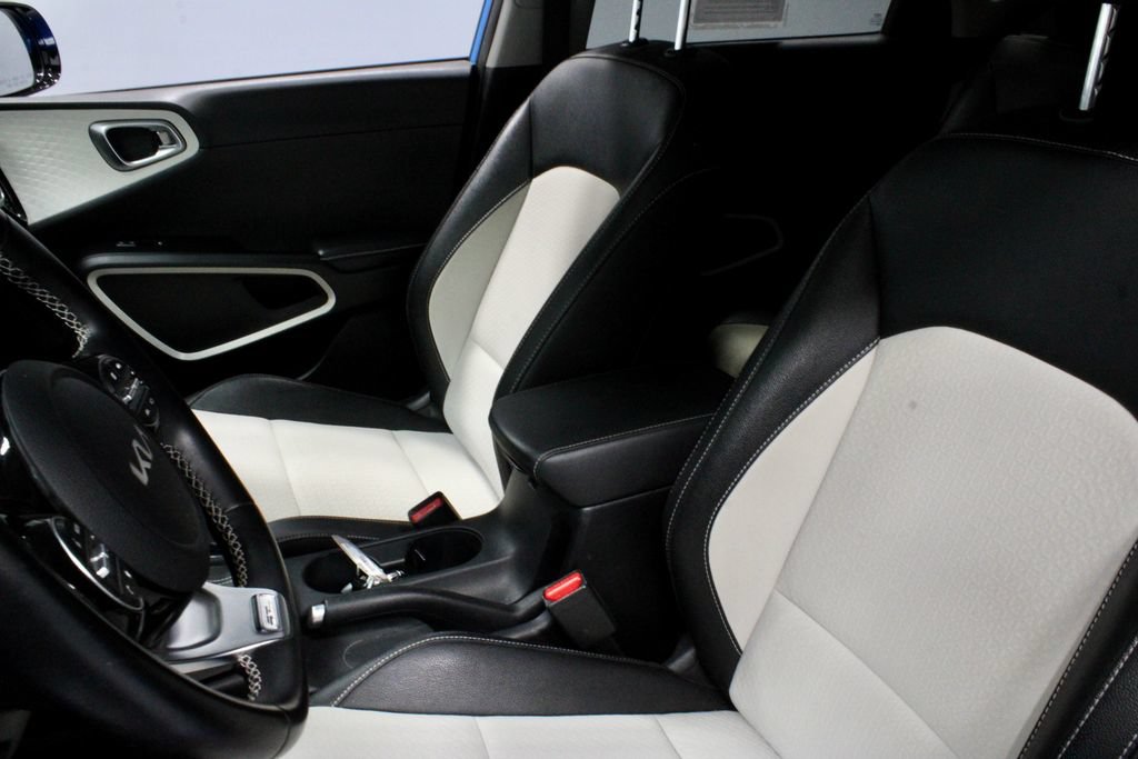Used 2024 Kia Soul GT-Line FWD image 22