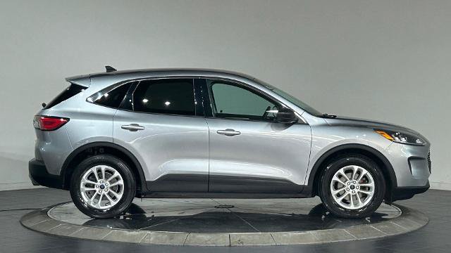 Certified 2022 Ford Escape SE w/ Cold Weather Package FWD image 11