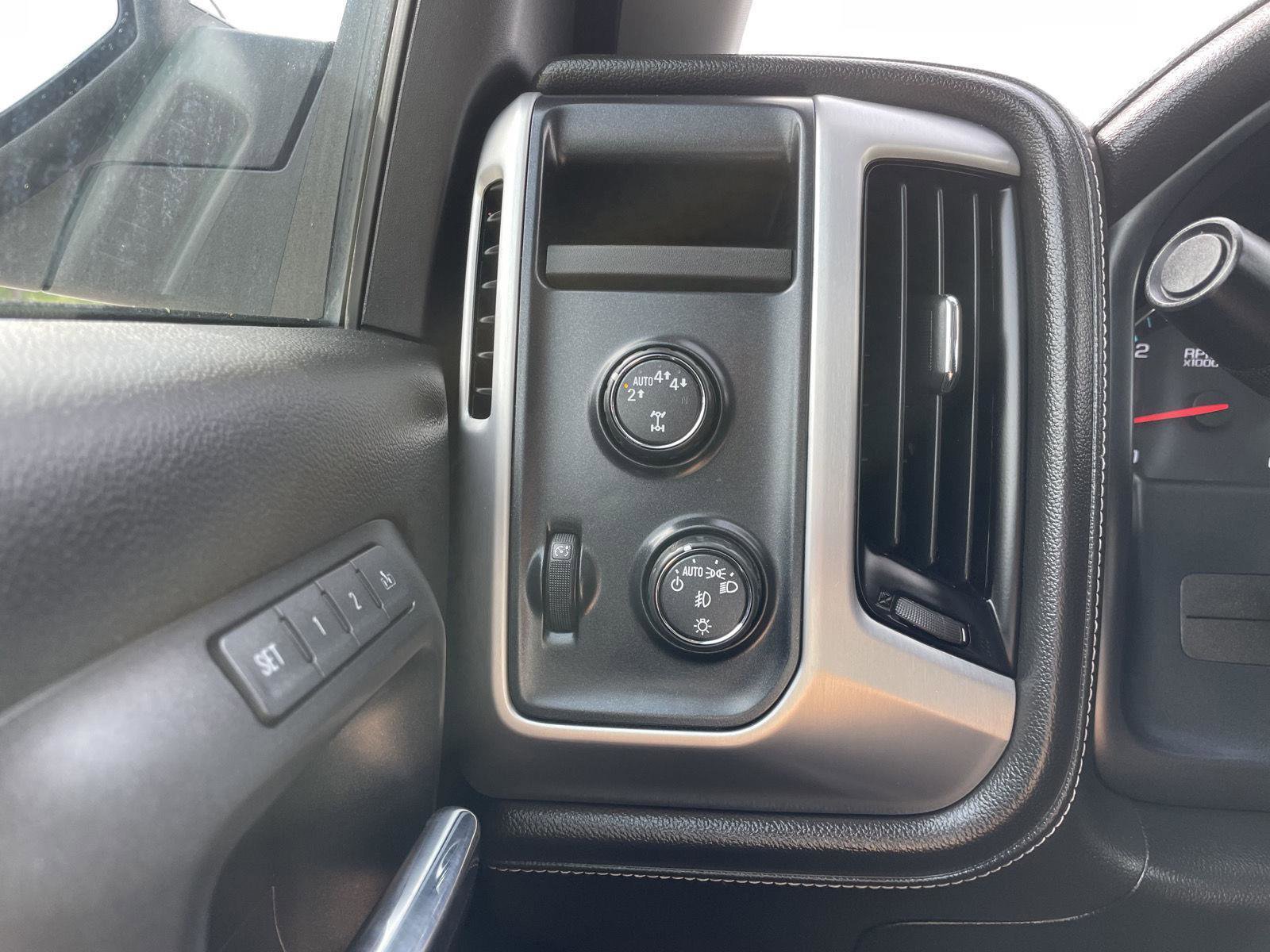 Used 2017 GMC Sierra 1500 SLT AWD/4WD image 16