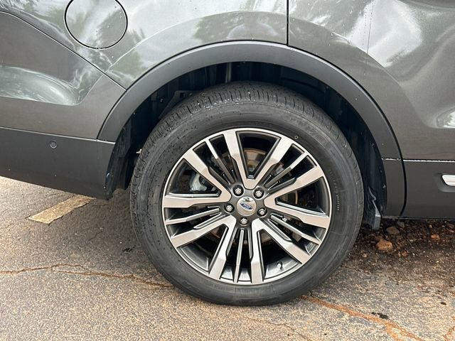 Certified 2017 Ford Explorer Platinum AWD/4WD image 22