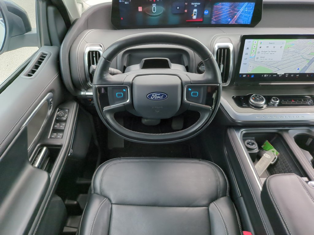 Certified 2025 Ford Expedition Platinum AWD/4WD image 16