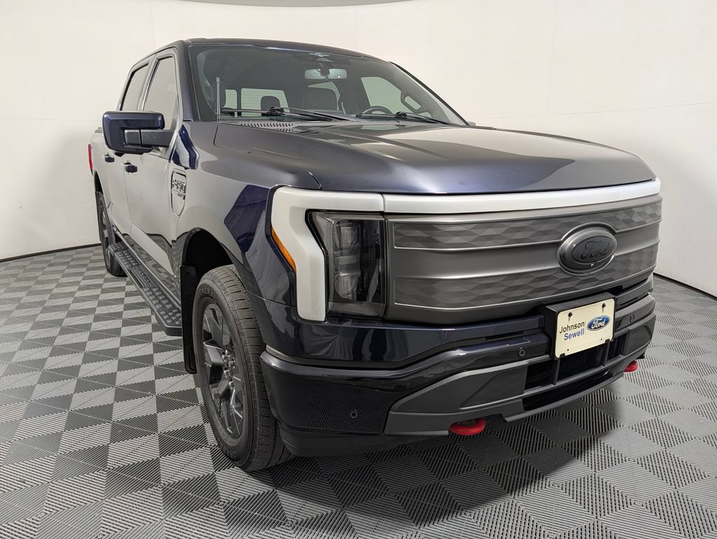 Certified 2023 Ford F150 Lightning Lariat AWD/4WD image 1