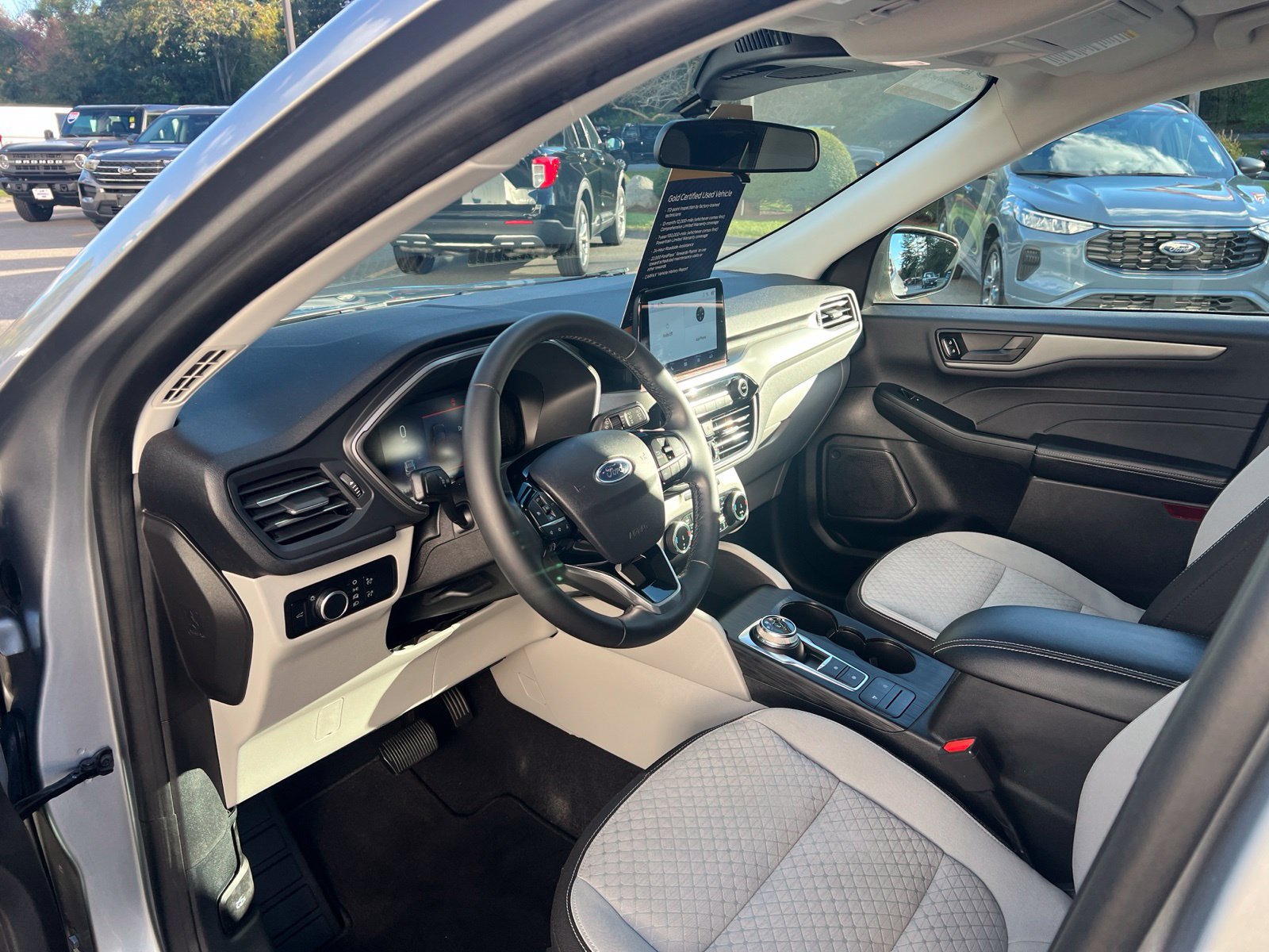 Certified 2023 Ford Escape Active AWD/4WD image 18