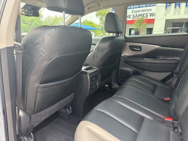 Used 2023 Nissan Murano SV w/ SV Midnight Edition Package FWD image 17