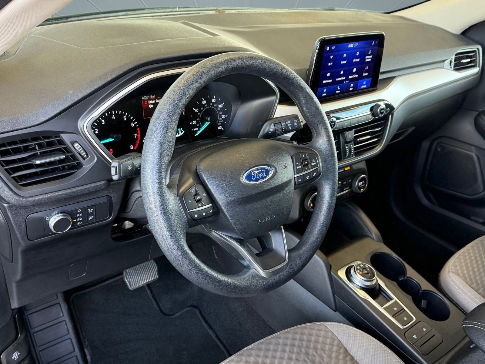 Certified 2020 Ford Escape SE image 8