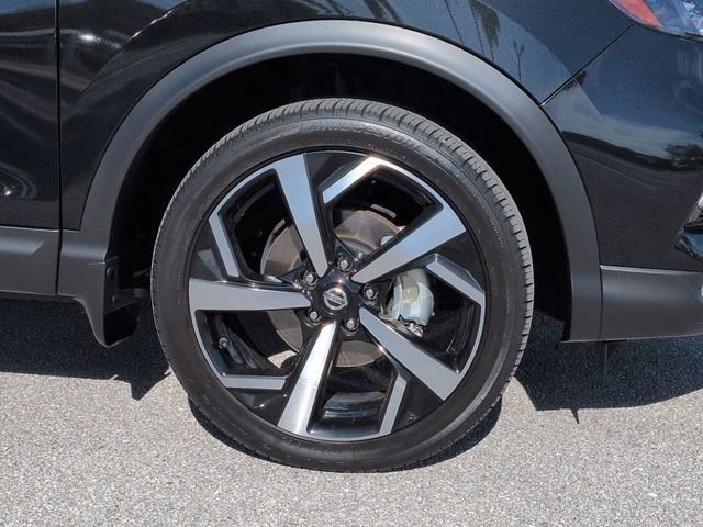 Used 2022 Nissan Rogue Sport SL w/ Premium Package image 11