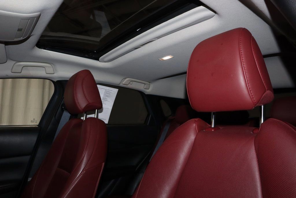 Used 2025 MAZDA CX-30 AWD 2.5 S w/ Preferred Package image 34