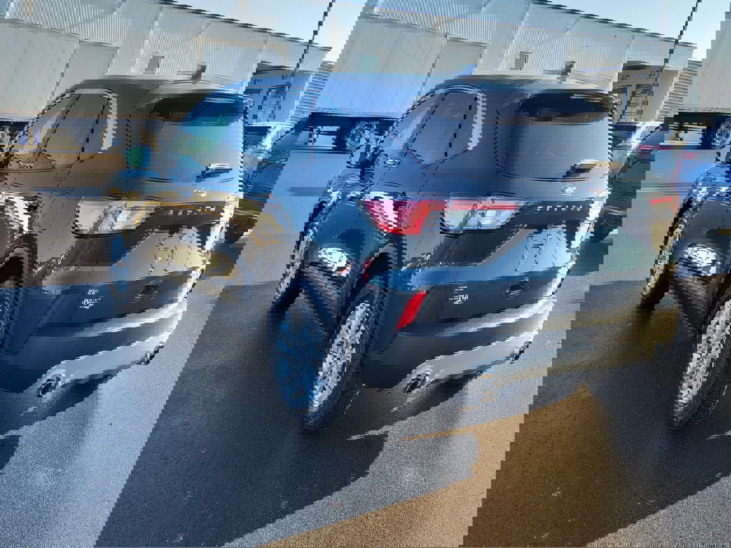 Certified 2022 Ford Escape SE w/ Convenience Package image 2