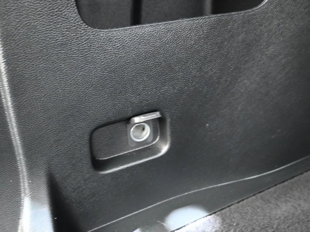 Certified 2022 Ford Edge SE w/ Black Appearance Package image 46