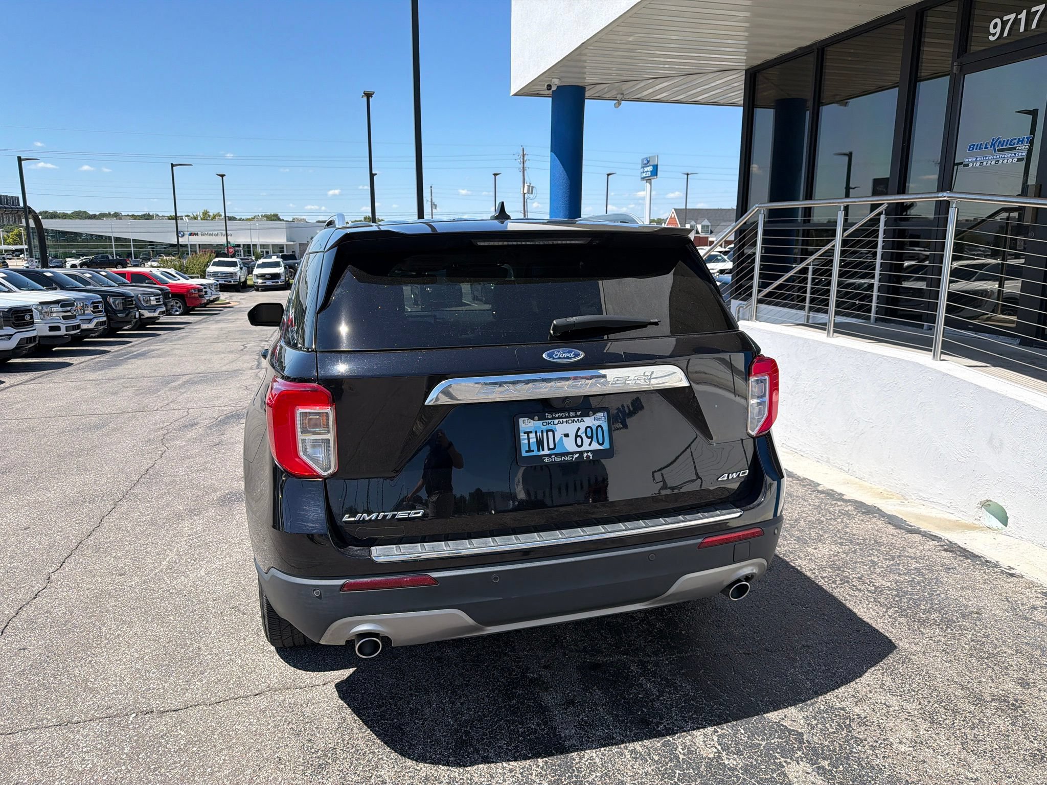 Certified 2022 Ford Explorer Limited w/ Equipment Group 301A AWD/4WD image 9