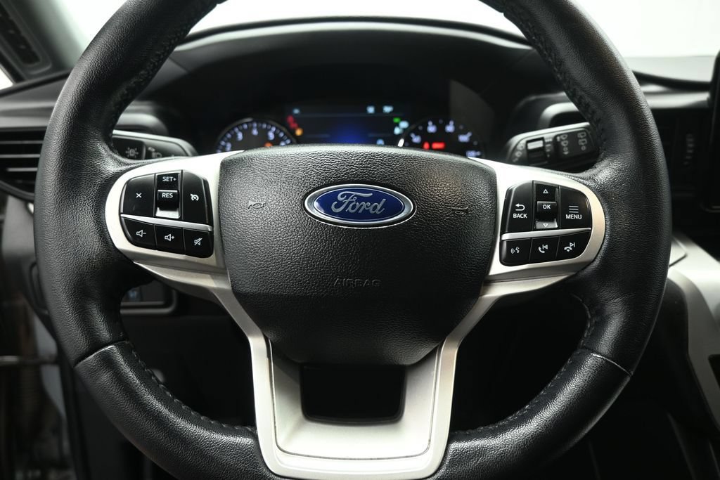 Certified 2022 Ford Explorer XLT RWD image 28