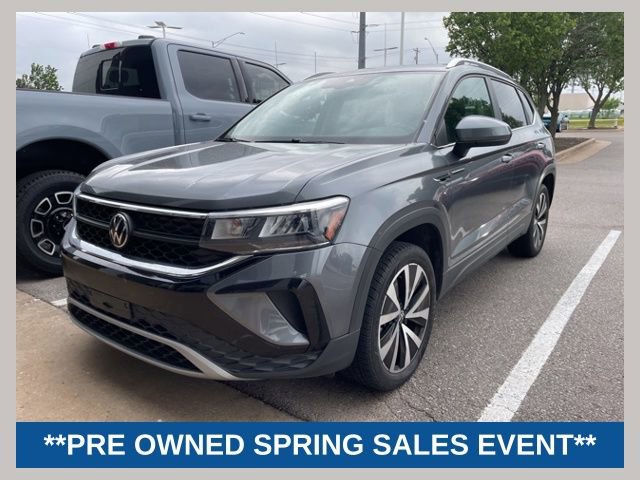 Used 2023 Volkswagen Taos SE FWD image 1