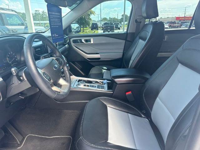 Certified 2024 Ford Explorer XLT w/ Equipment Group 202A RWD image 8