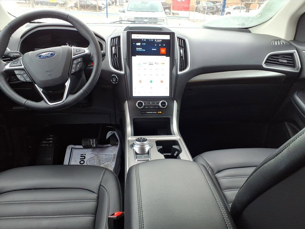 Certified 2024 Ford Edge SEL w/ Convenience Package image 12