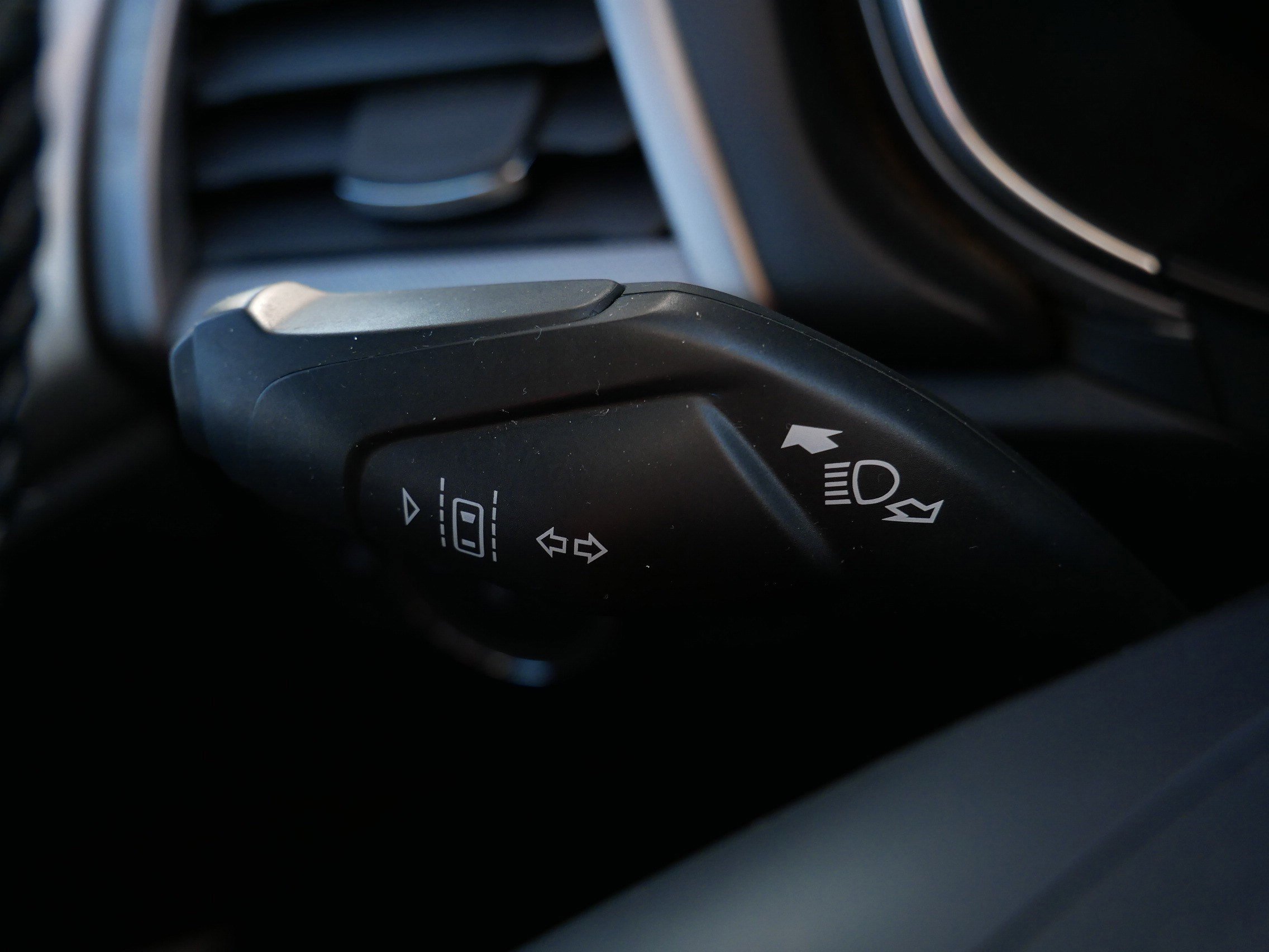 Certified 2020 Ford Fusion SE w/ Equipment Group 151A image 32