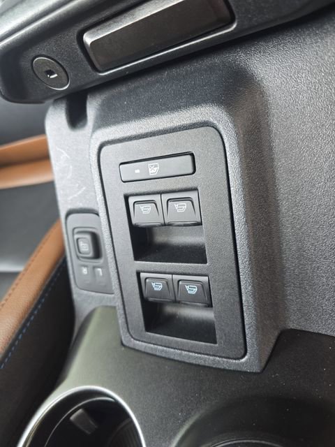 Certified 2022 Ford Bronco Outer Banks w/ Sasquatch Package AWD/4WD image 9