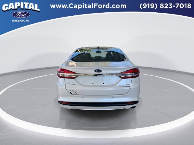 Certified 2018 Ford Fusion SE w/ Fusion SE Technology Package FWD image 7