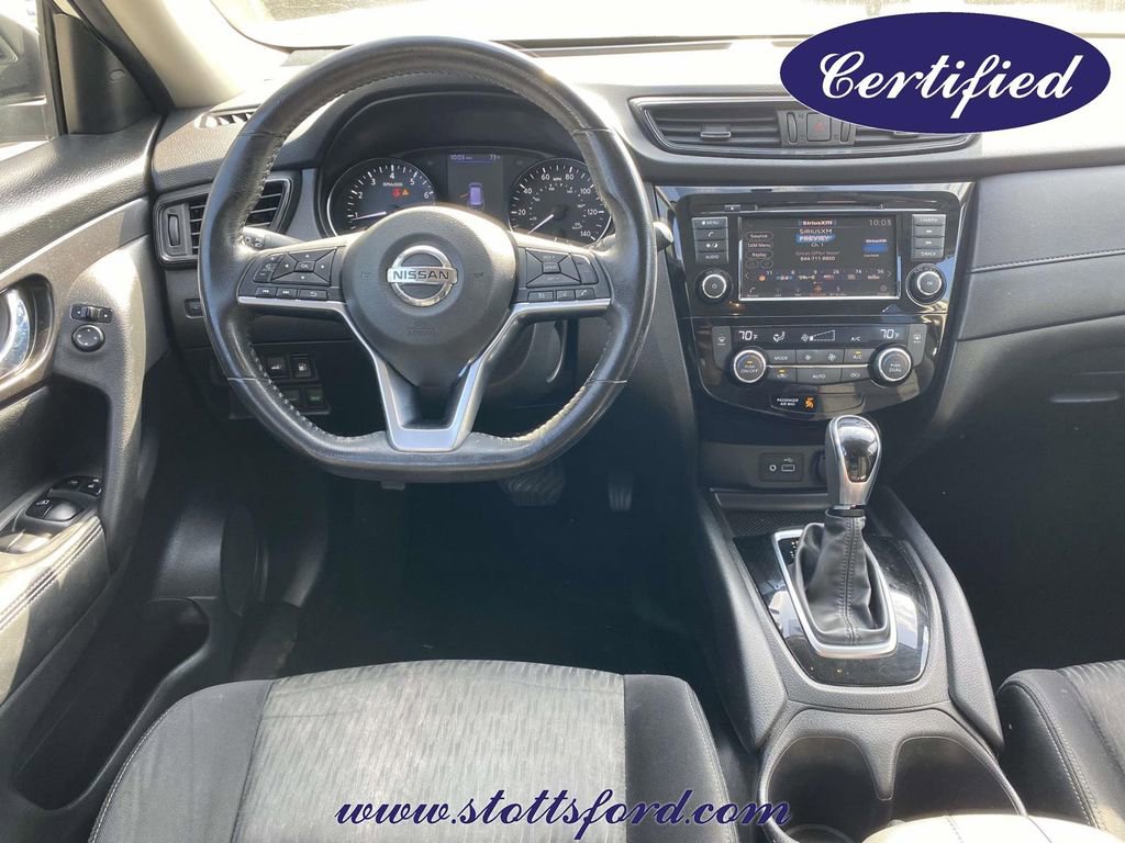 Used 2018 Nissan Rogue SV AWD/4WD image 11