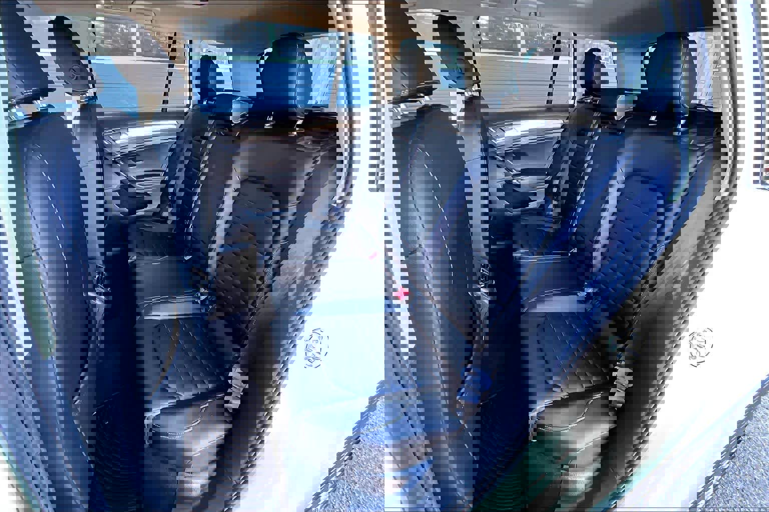 Used 2018 Volkswagen Golf Alltrack SEL image 24