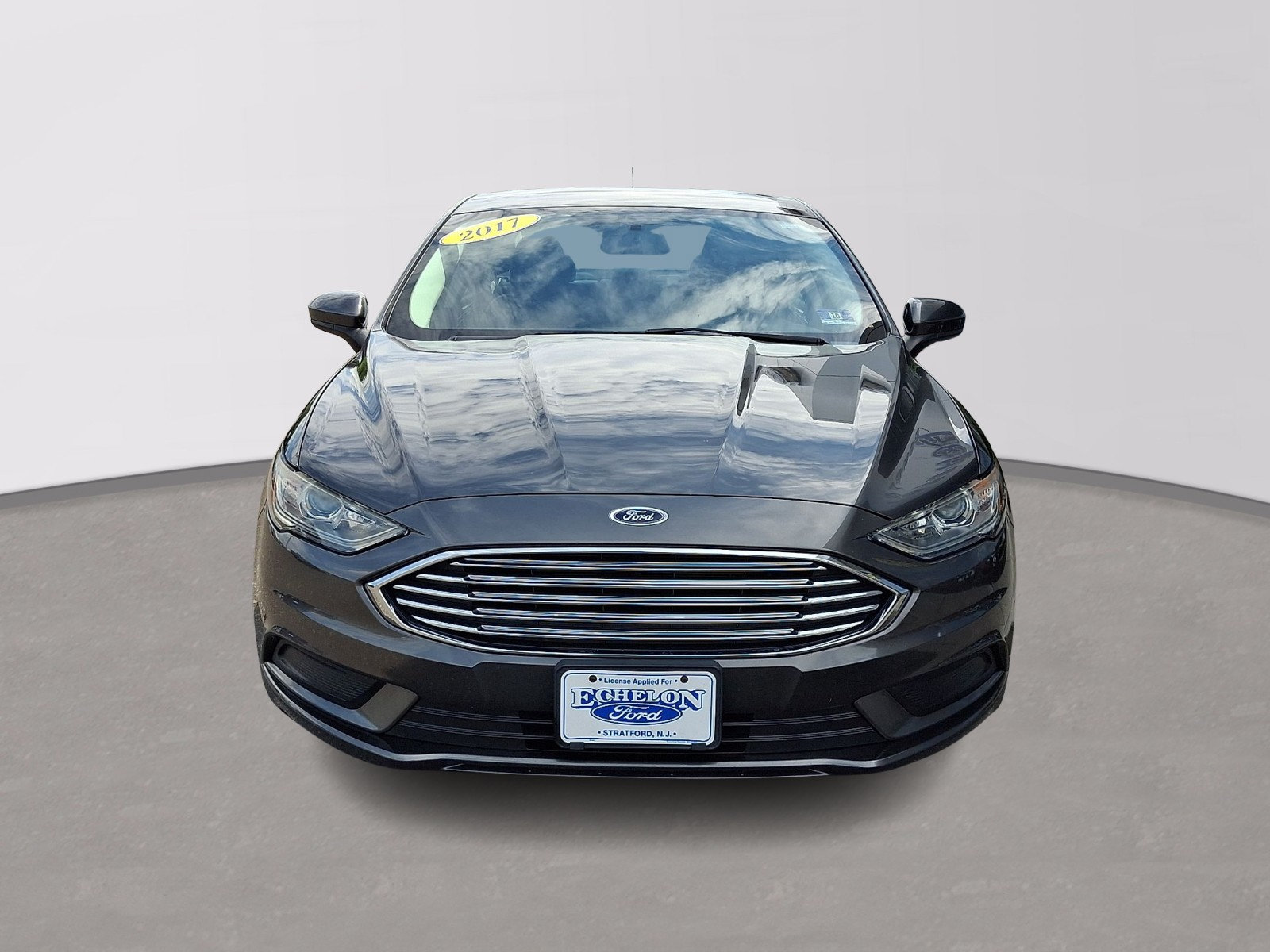 Certified 2017 Ford Fusion SE w/ Fusion SE Technology Package FWD image 2