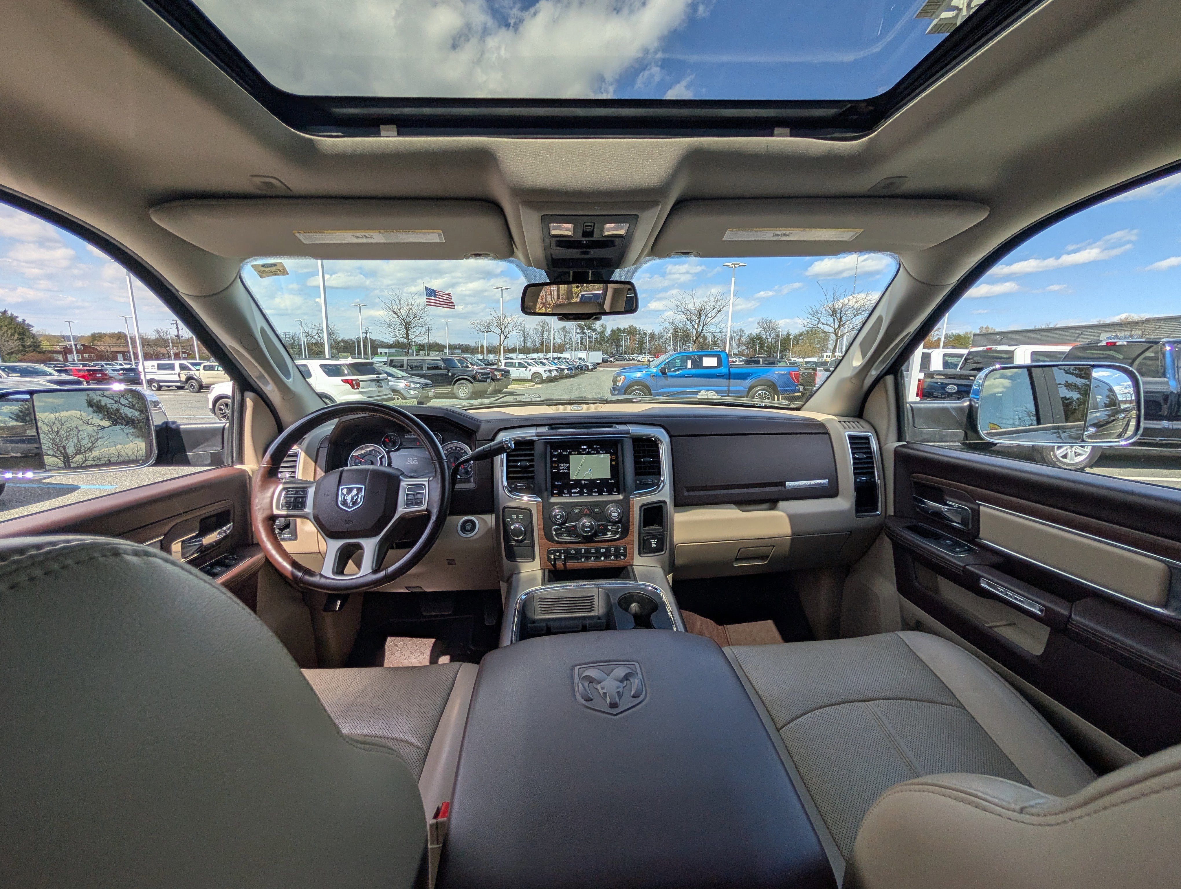 Used 2018 RAM 2500 Laramie w/ Off Road Package image 15