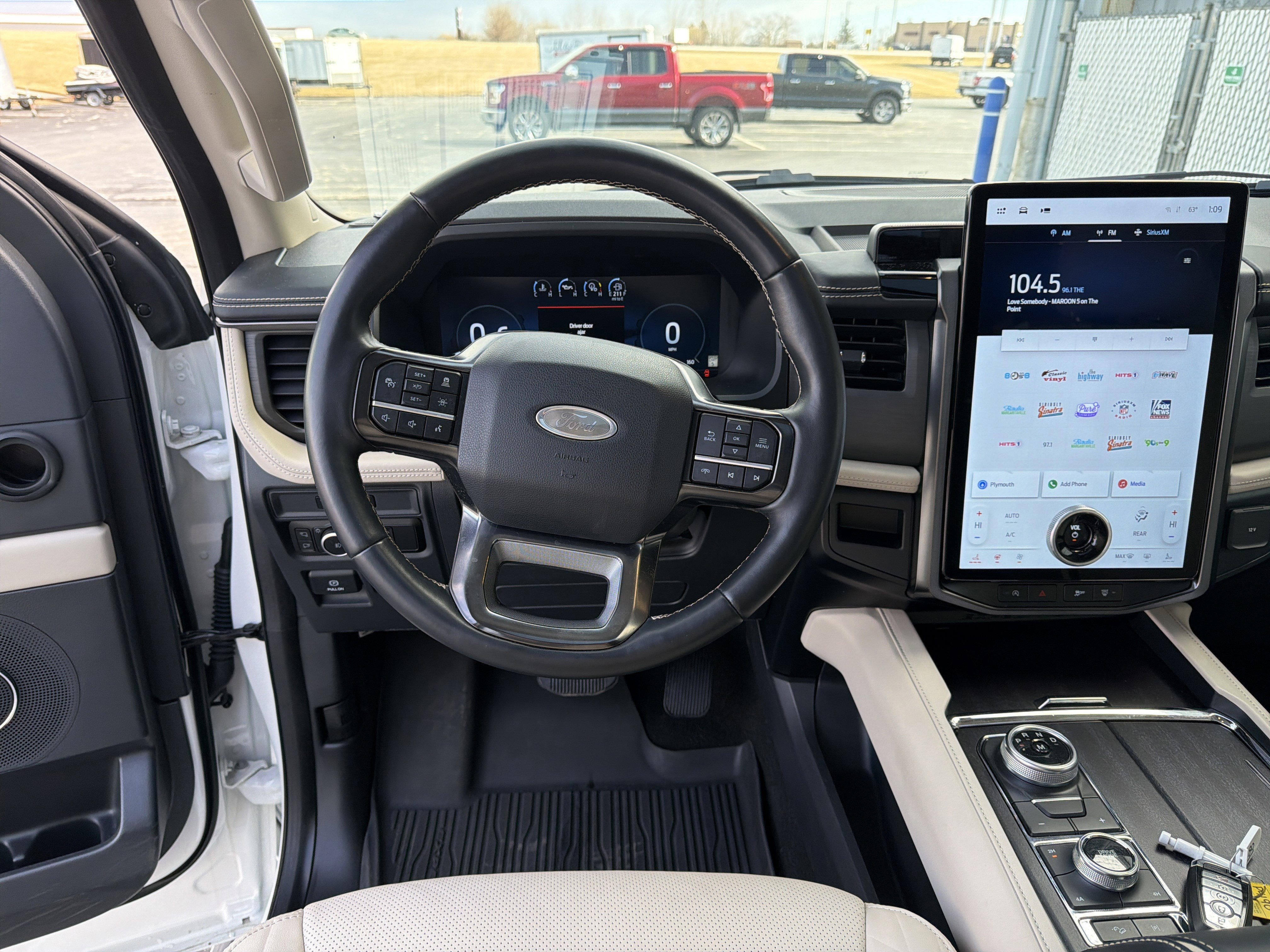 Certified 2024 Ford Expedition Max Platinum image 31