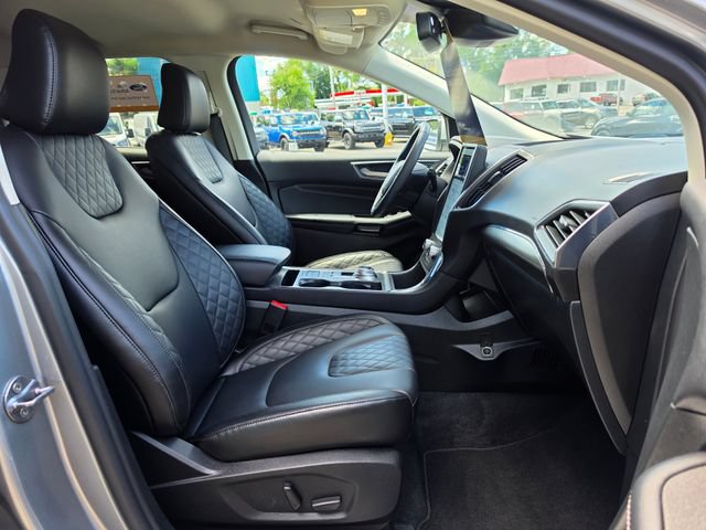 Certified 2024 Ford Edge Titanium AWD/4WD image 13