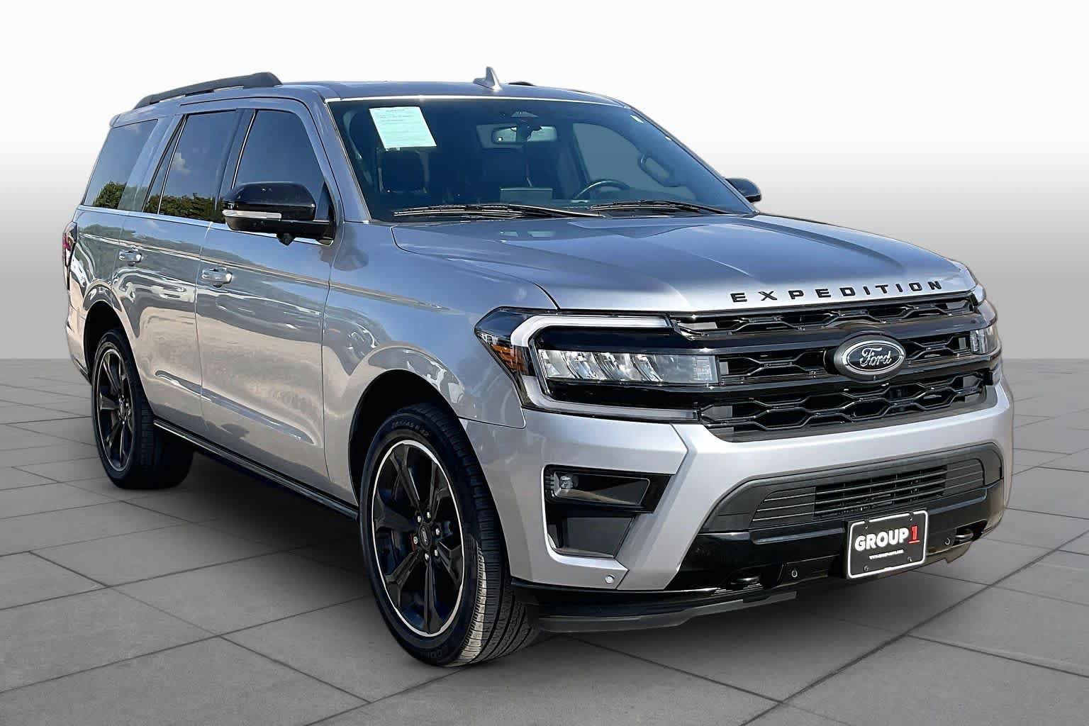 Certified 2024 Ford Expedition Limited AWD/4WD image 3