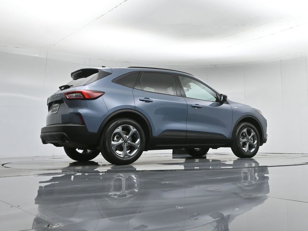 Certified 2025 Ford Escape ST-Line image 14