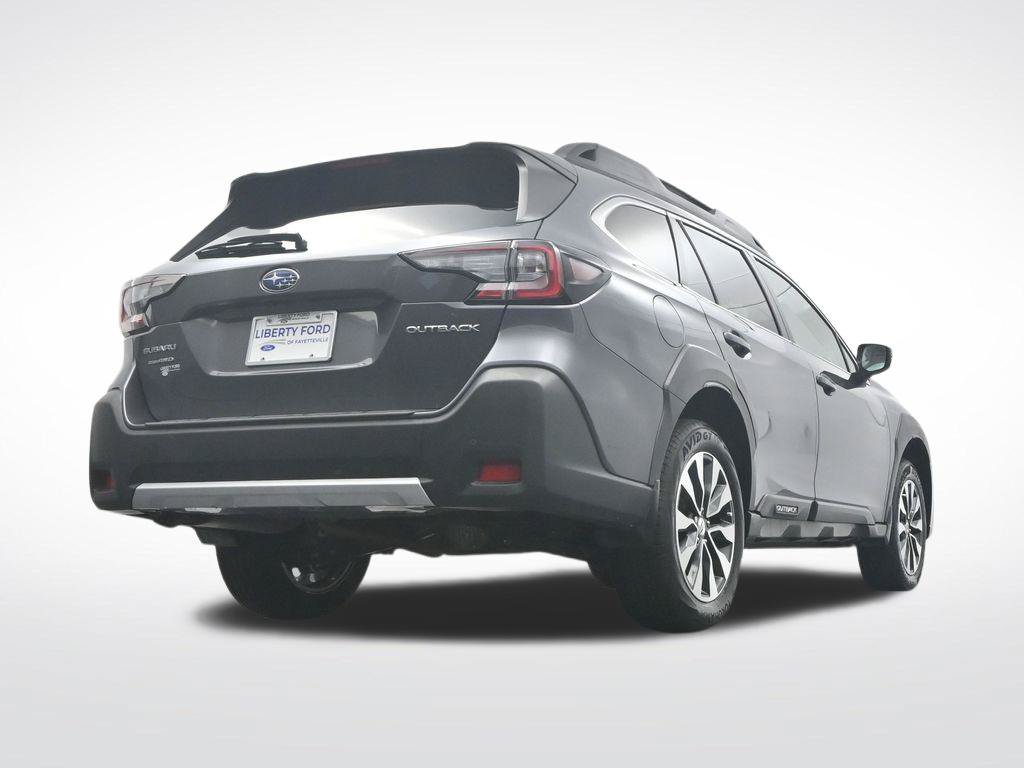 Used 2025 Subaru Outback Limited AWD/4WD image 46