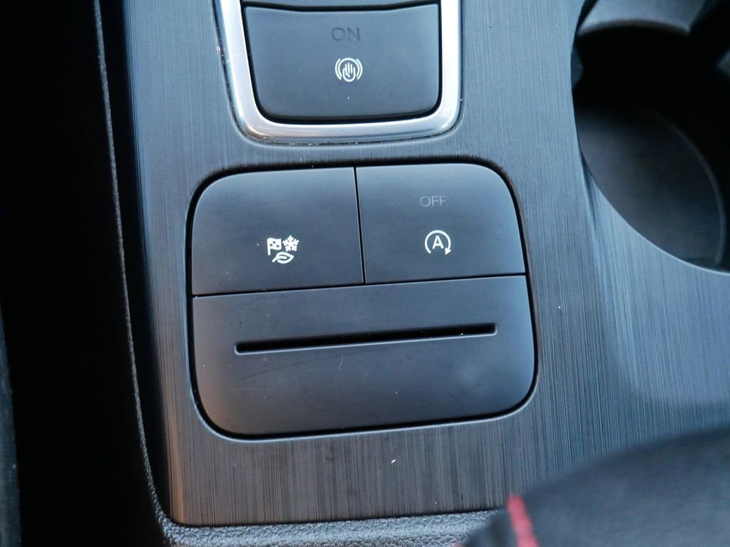 Certified 2025 Ford Escape ST-Line image 23