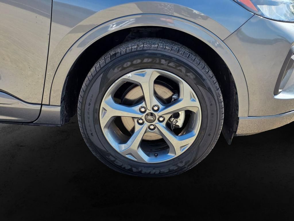 Certified 2024 Ford Escape ST-Line AWD/4WD image 10