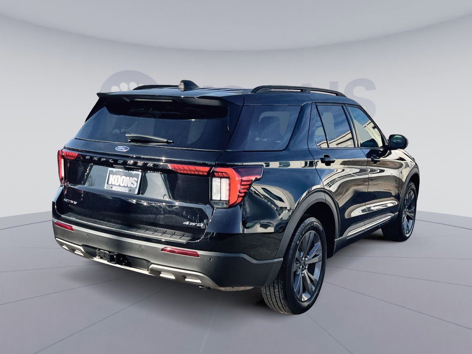 Certified 2025 Ford Explorer Active w/ Active Comfort Package image 5