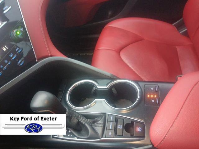 Used 2018 Toyota Camry XSE image 25