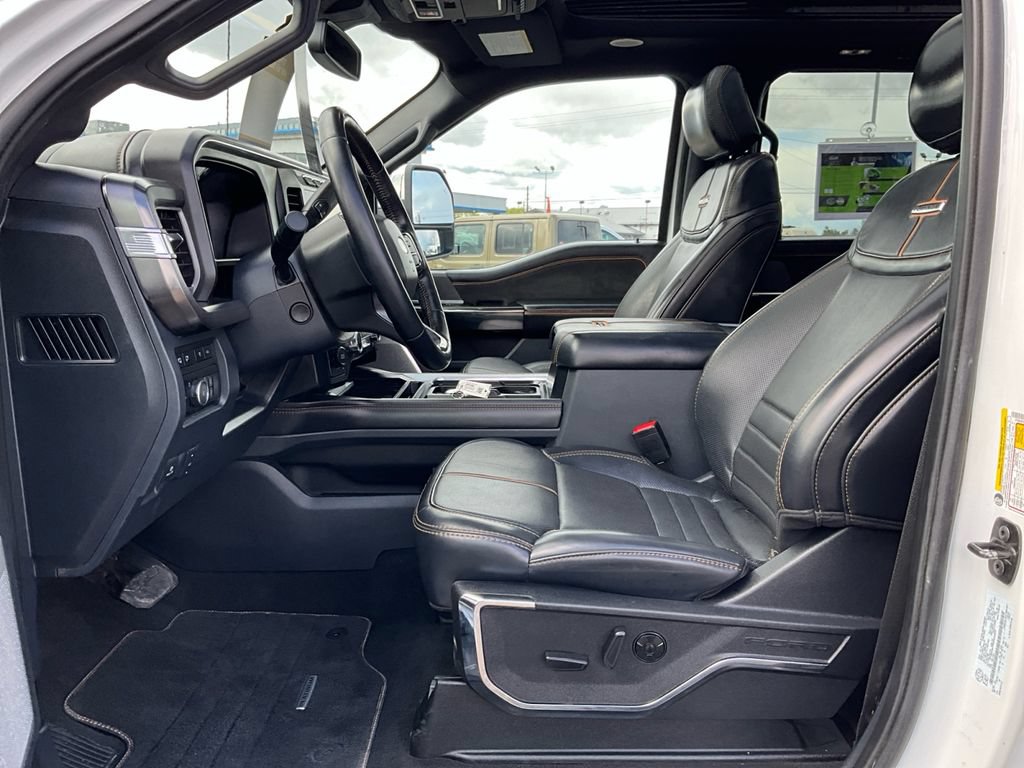 Certified 2024 Ford F450 Platinum w/ FX4 Off-Road Package AWD/4WD image 17
