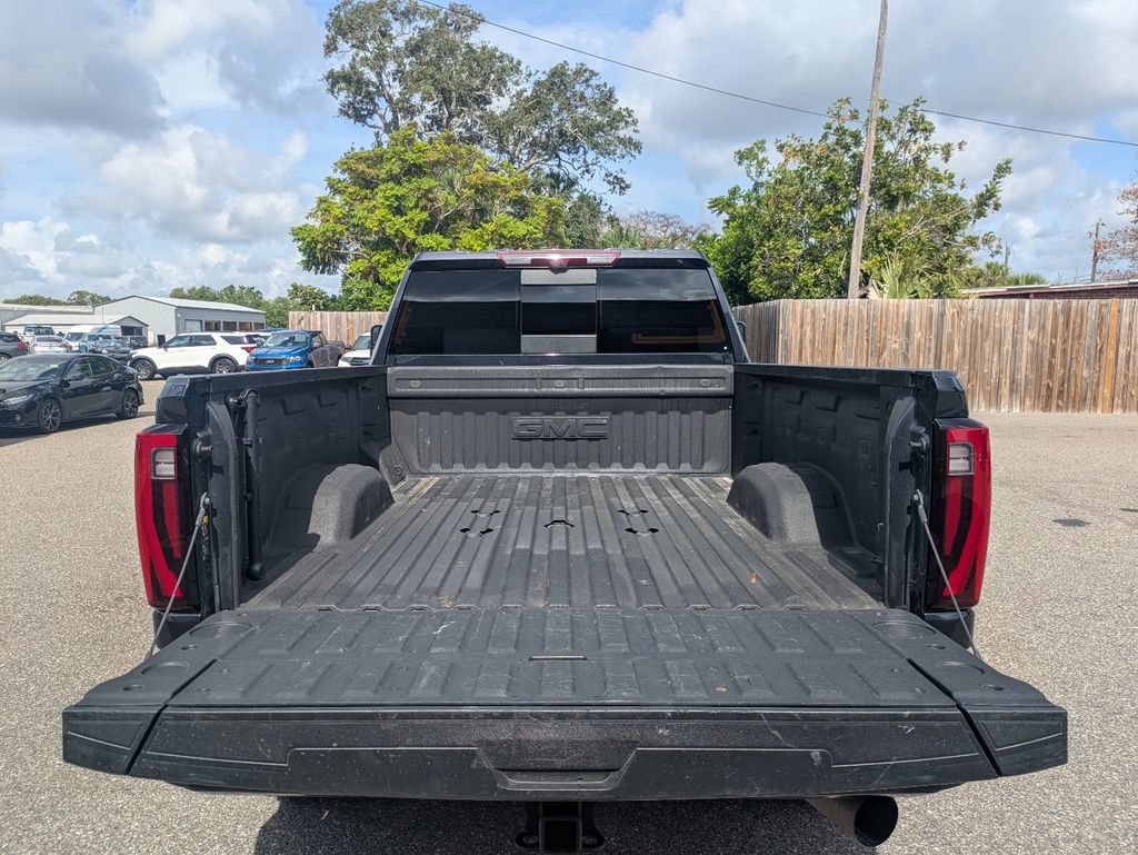 Used 2025 GMC Sierra 2500 Denali w/ Denali Reserve Package AWD/4WD image 13