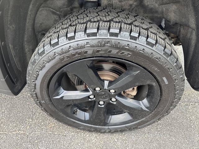 Used 2022 Jeep Grand Cherokee Altitude AWD/4WD image 10