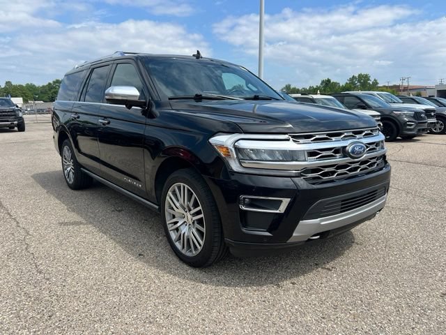 Certified 2023 Ford Expedition Max Platinum AWD/4WD image 3